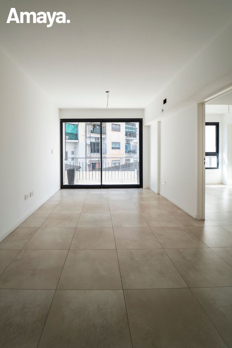 En alquiler 2 ambientes | A estrenar con balcón | Piso 3 F | Rivadavia 9900